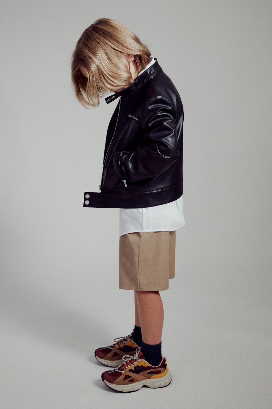 CHARLES SHORT in colour SAND