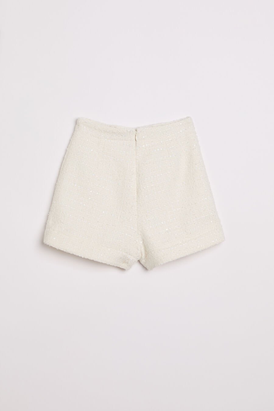 LUCILLE SHORT in colour IVORY