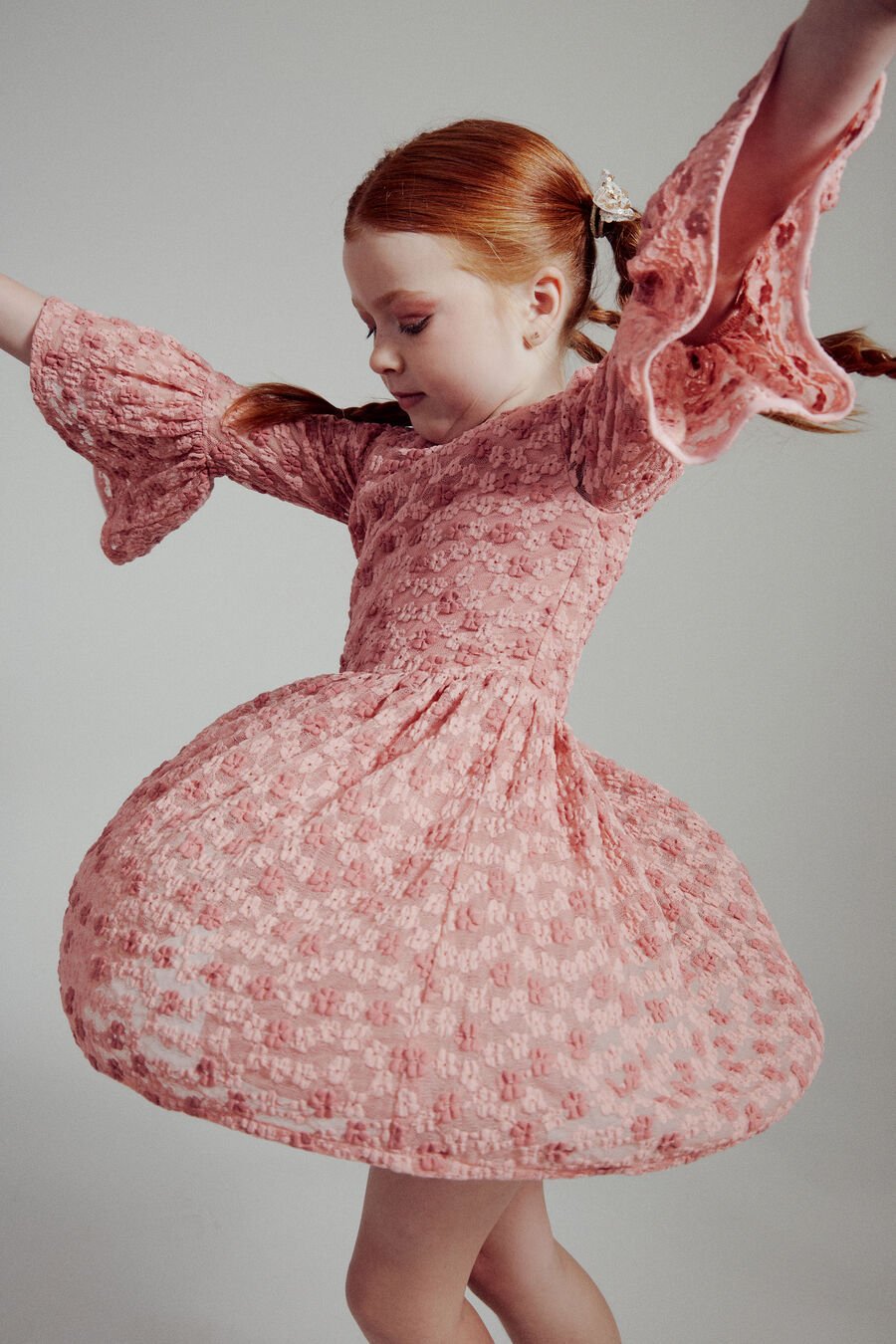 ELOISE LACE DRESS in colour PINK/MULTI