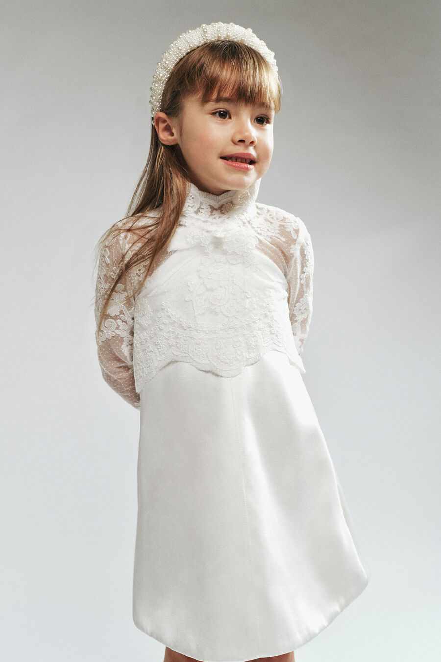 FLEURINE LACE TOP in colour White