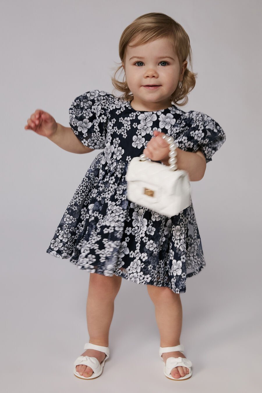 ROISIN FLORAL MINI DRESS in colour Navy Floral