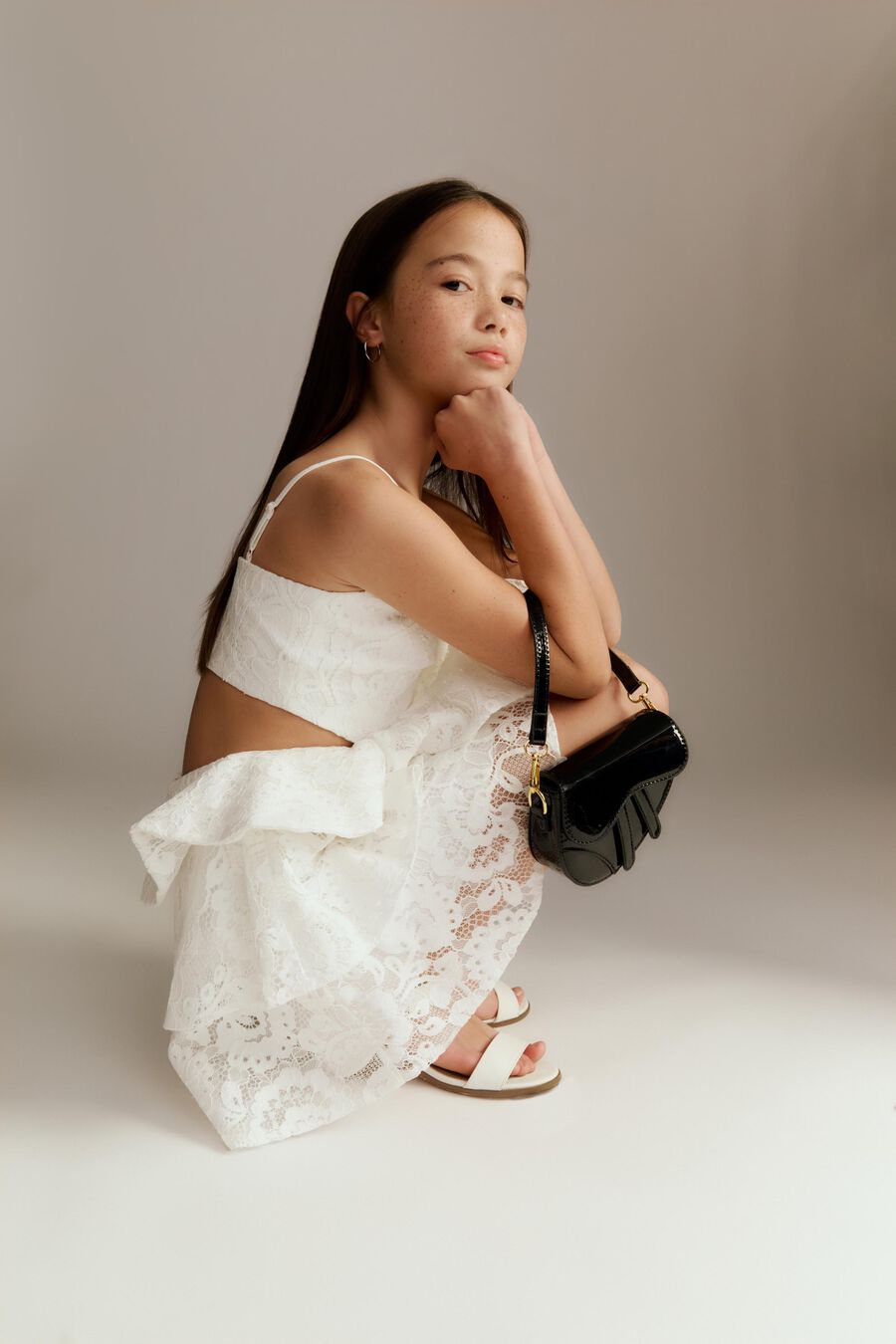 TULIP LACE BOW DRESS in colour ORCHID WHT