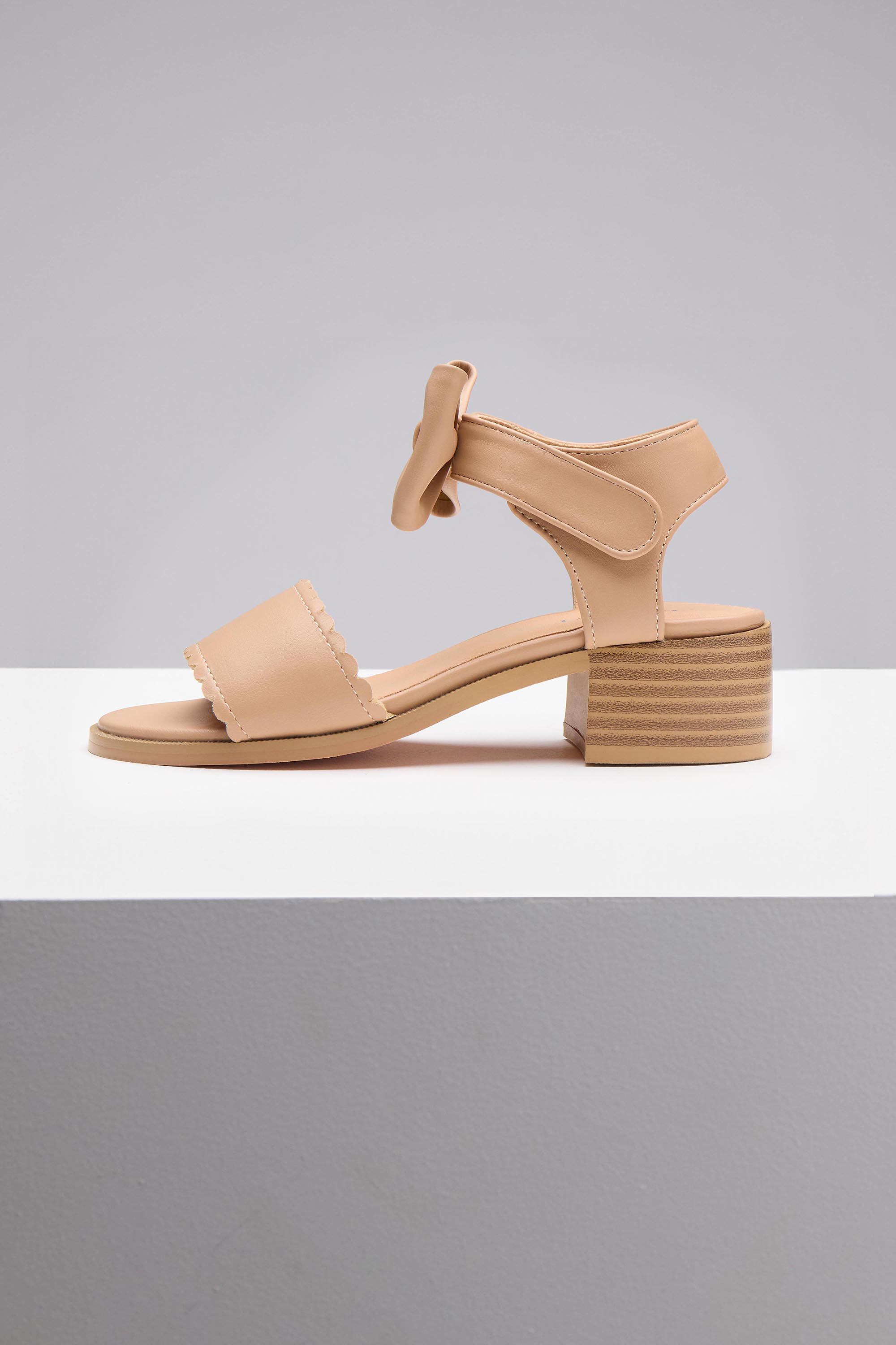 Bardot Junior Bow Heel In Multi